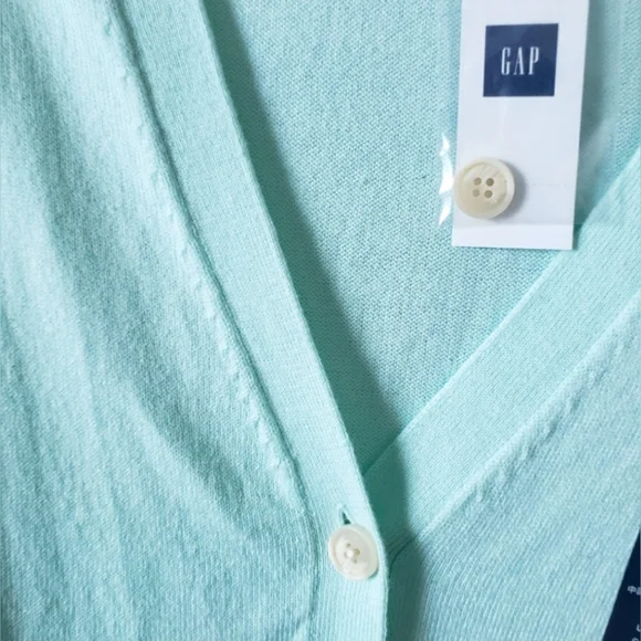 NWT GAP Women's Cardigan size M - Picture 3 of 4